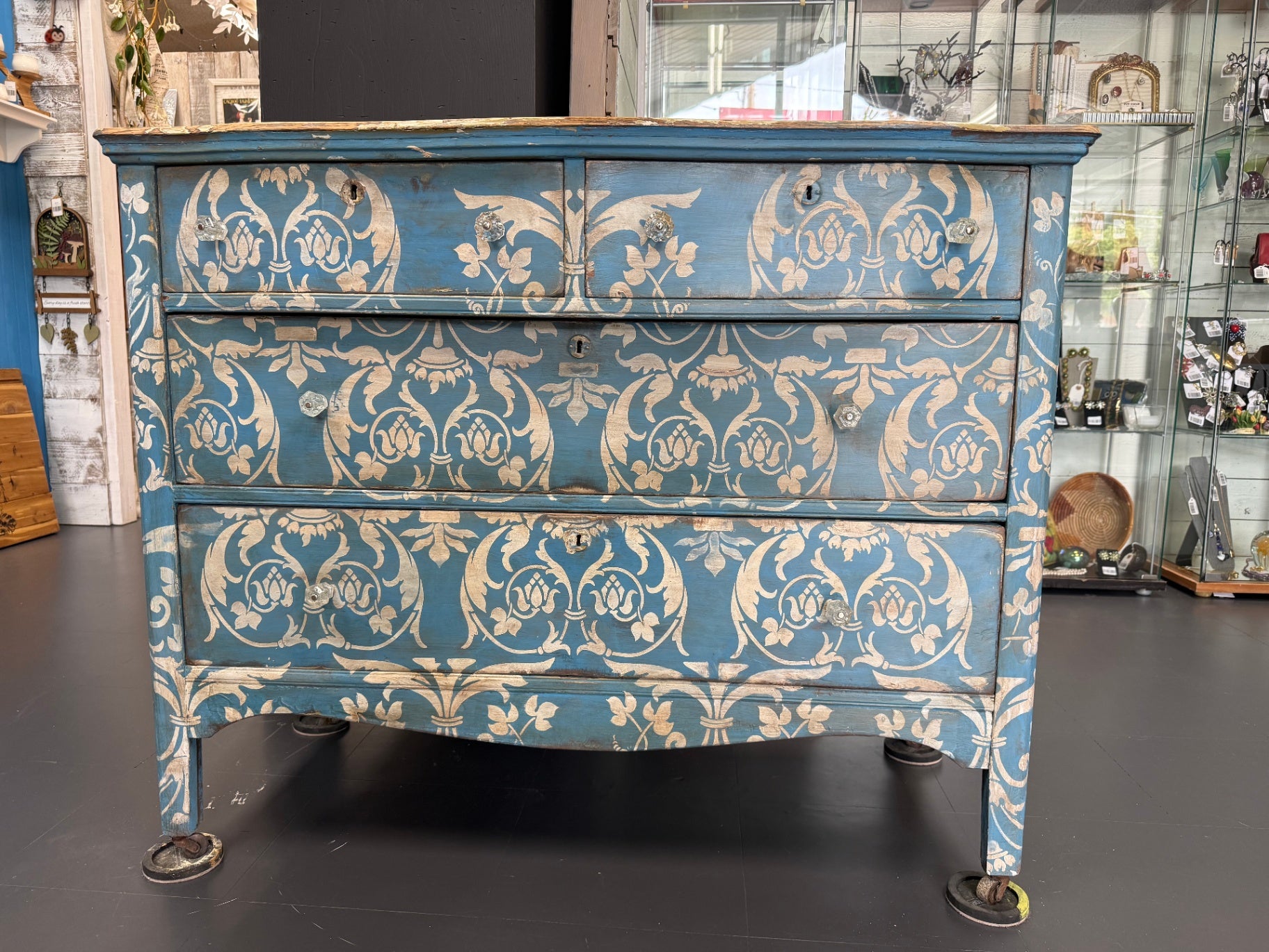 Vintage Hand Painted 4-Drawer Dresser