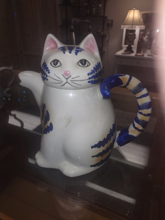  Tea pot kitty blue