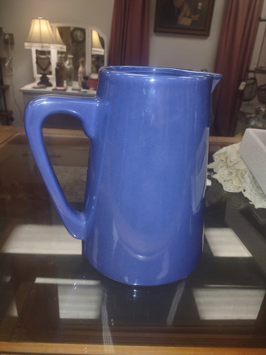 Pitcher shiny ceramic 