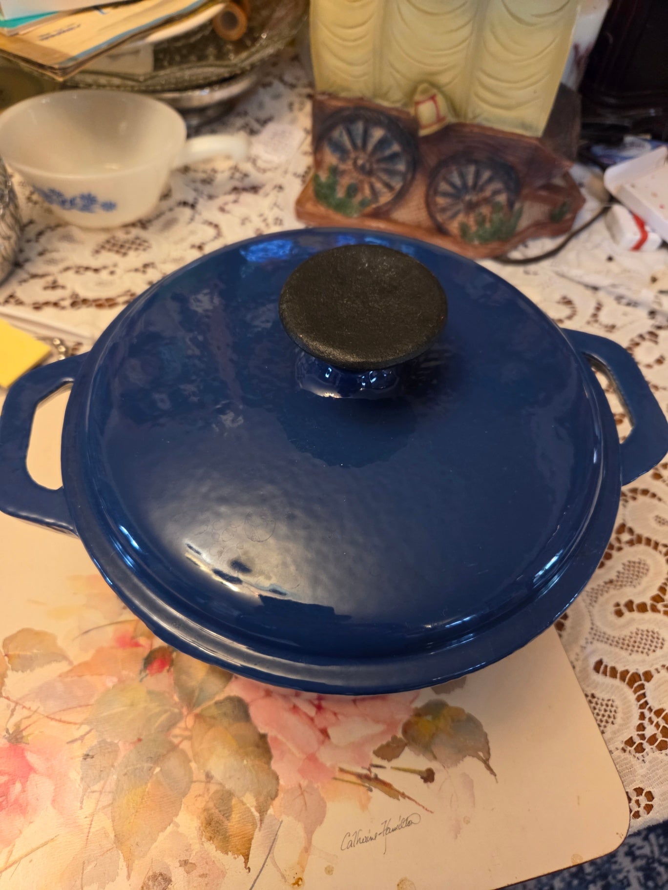BELLA CAST IRON POT
