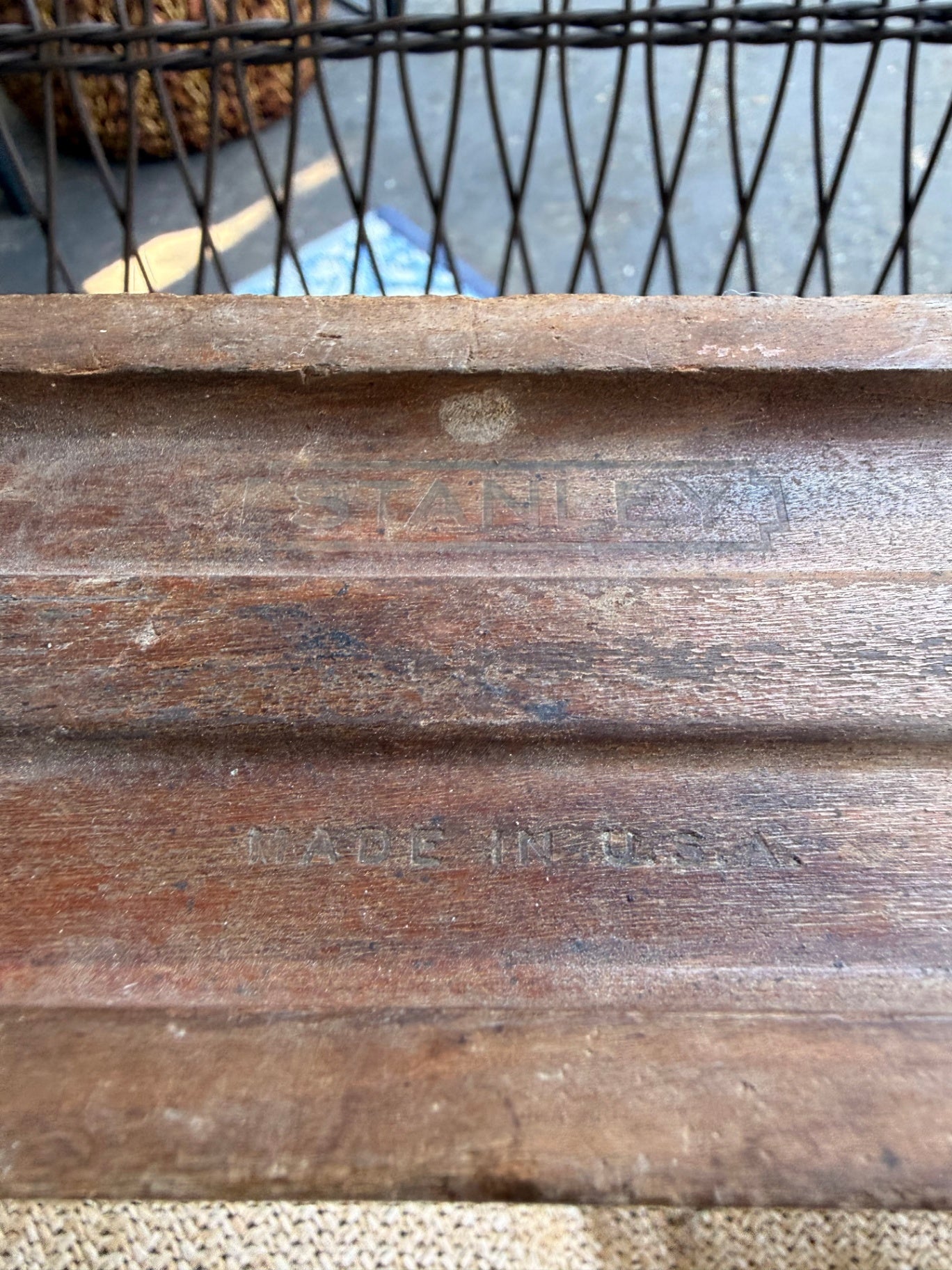Vintage Stanley No. 23 Cherry Wood Carpenter's Level | 24-Inch 3-Vial Fluted Hand Tool