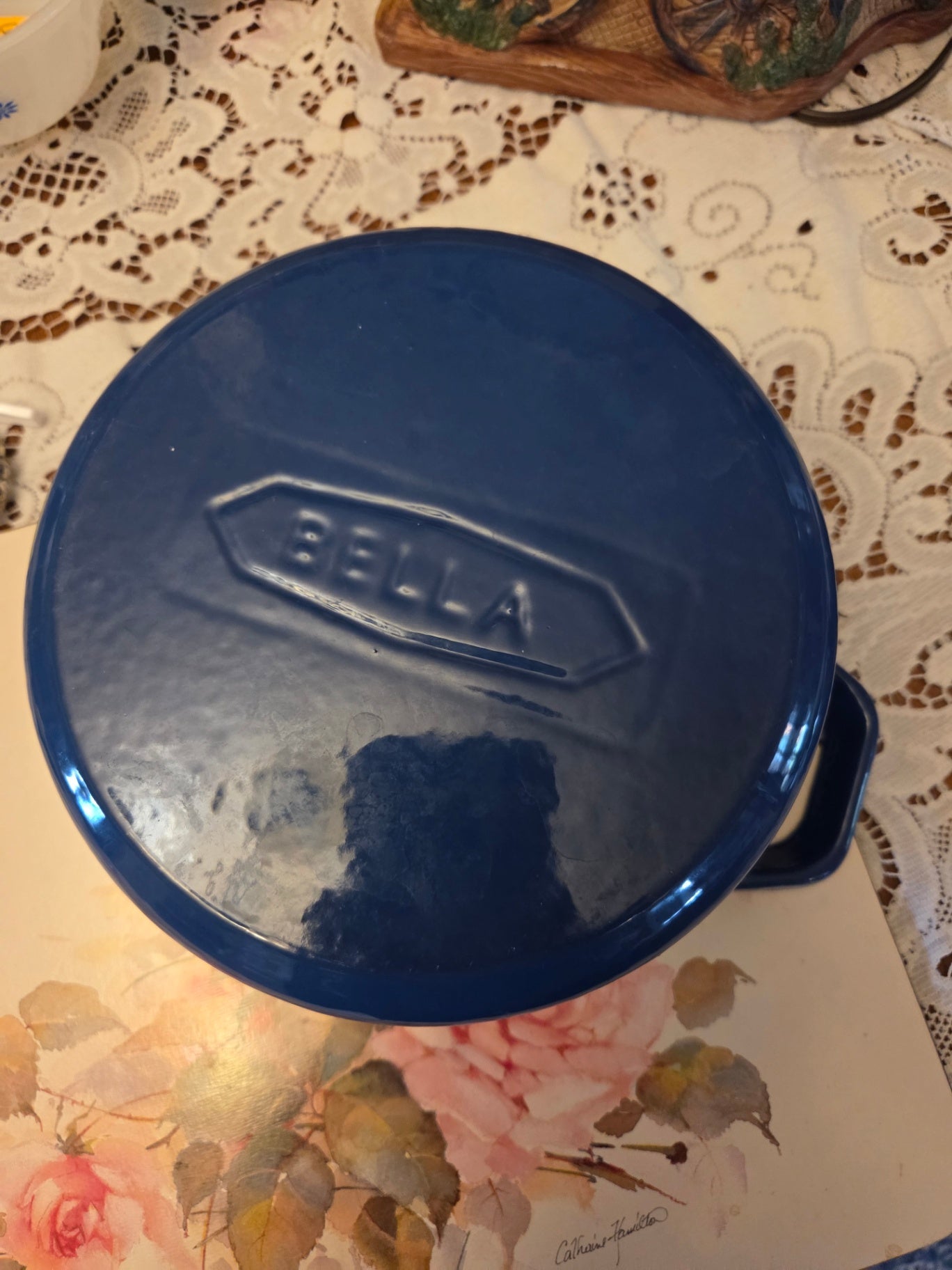 BELLA CAST IRON POT