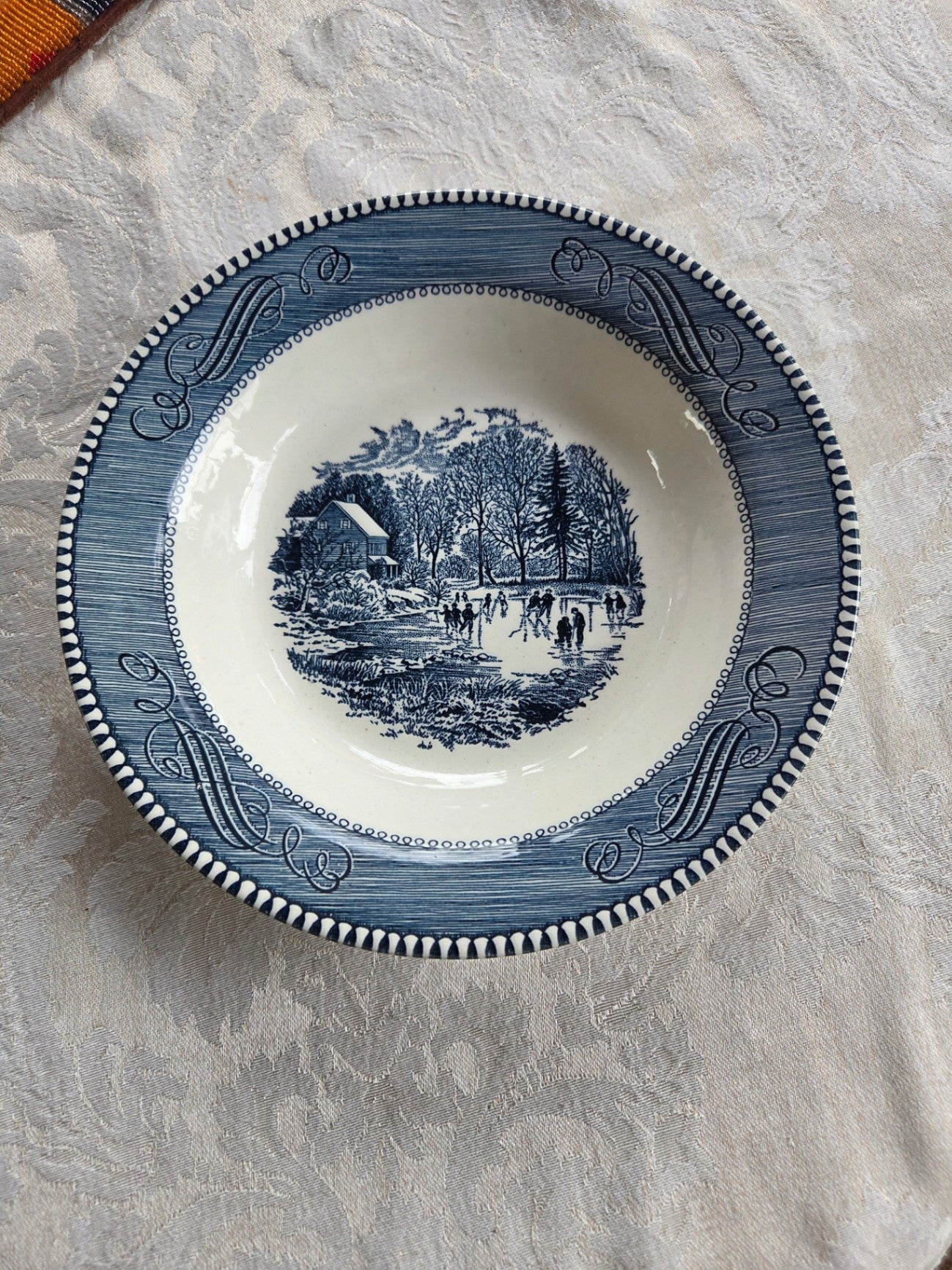 CURRIER & Ives dish