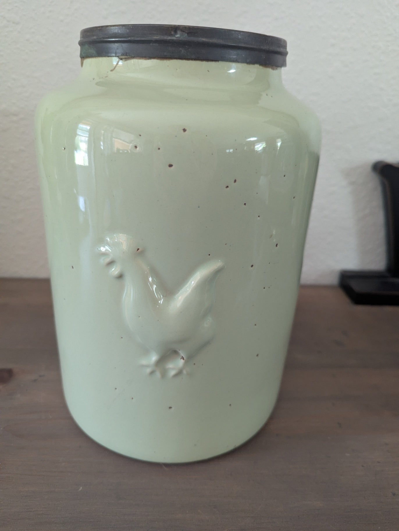 Vtg. Celery-Green Farmhouse Crock