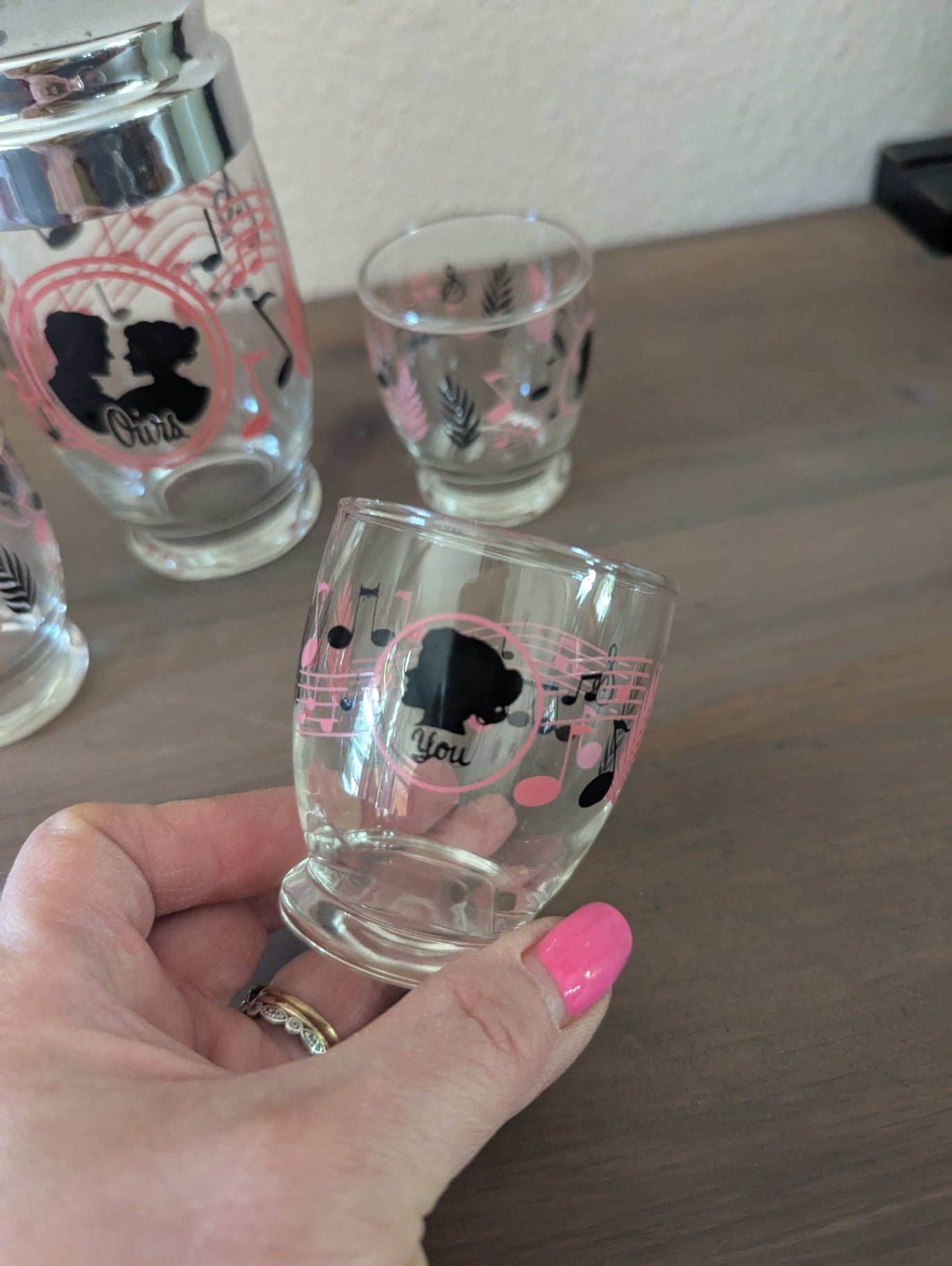 Vtg. Shaker and 3 Glass Cups