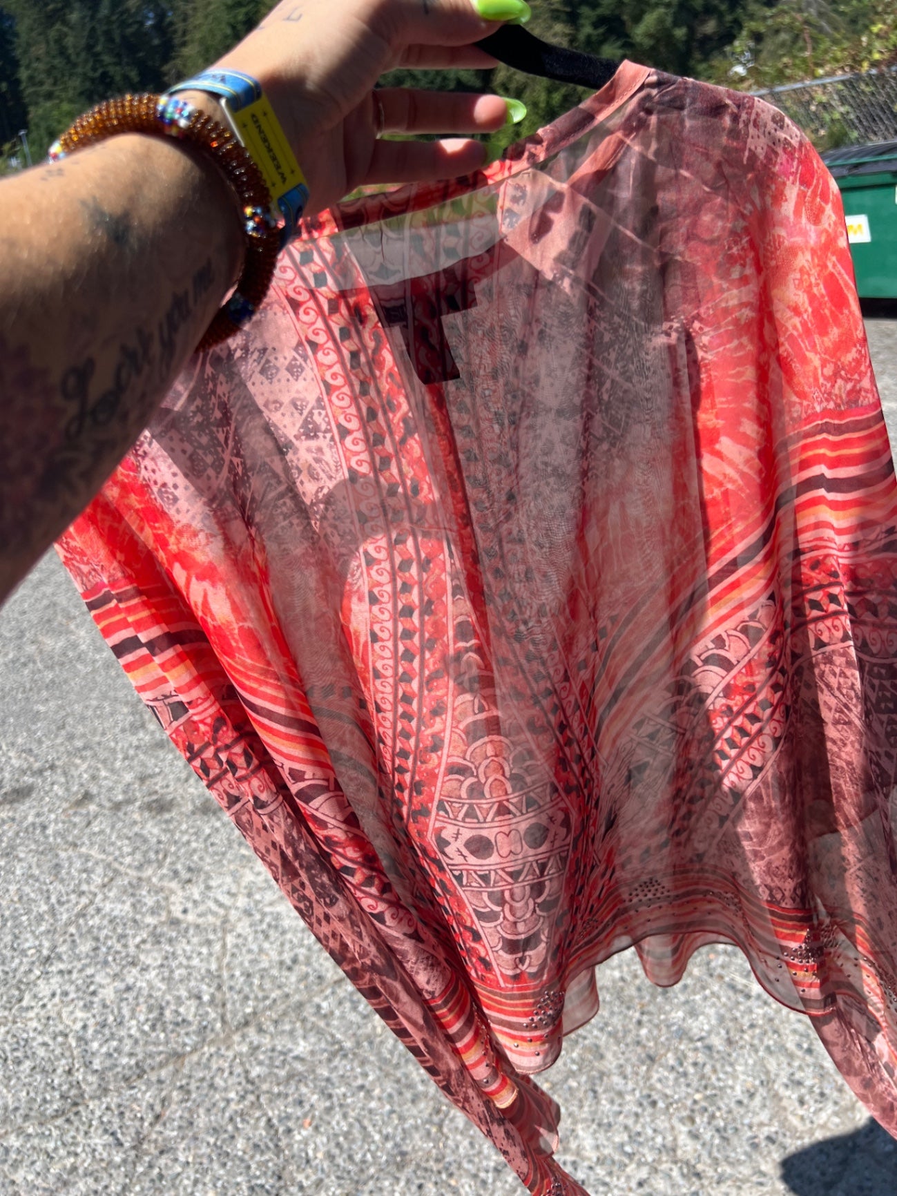 Clothing woman’s shell top 