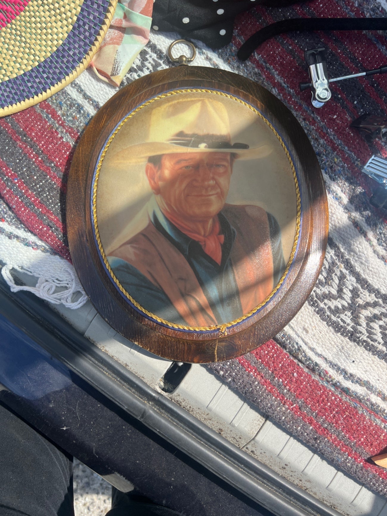 Art hanging John Wayne Wooden oval