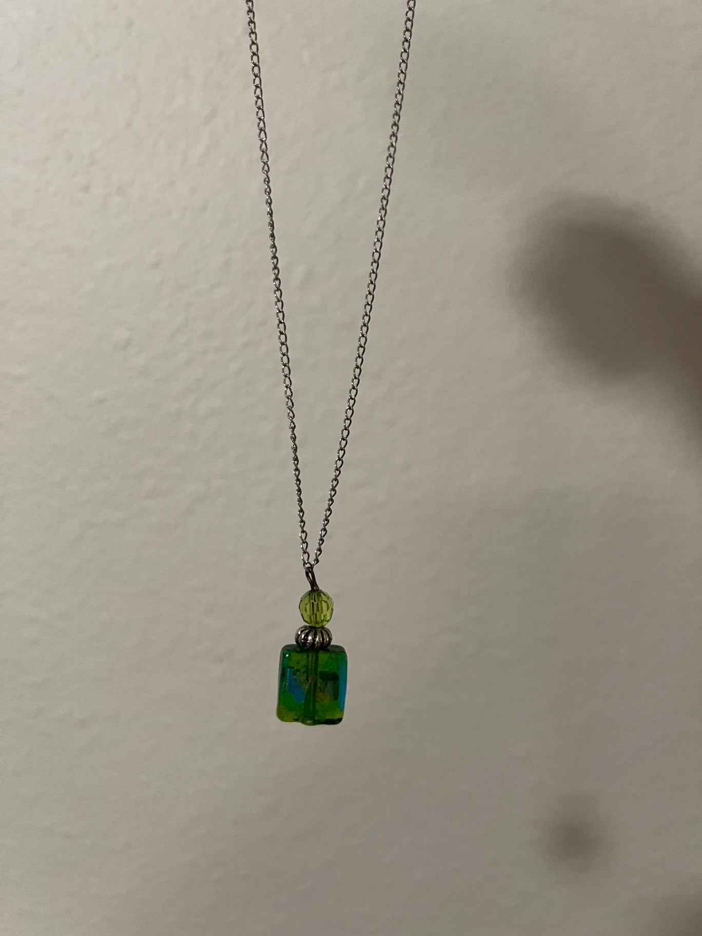 Pretty Green Glass Pendant Necklace