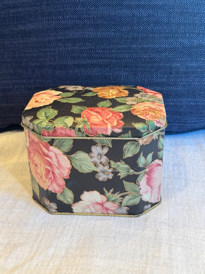 Flowers tin
