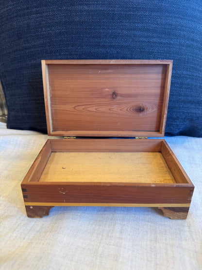 Wooden jewelry box