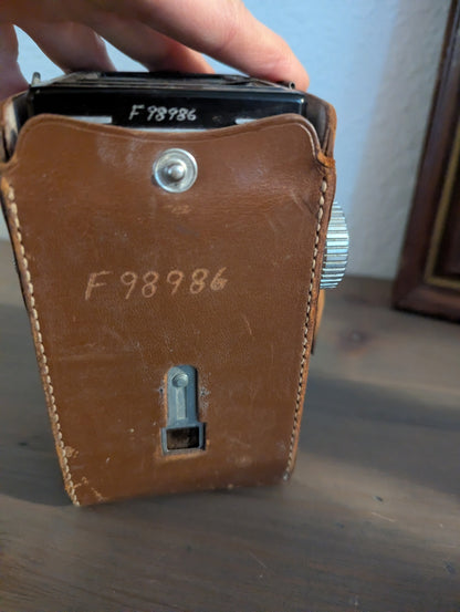 Vtg/ant. Wardflex Twin Lens Camera w/case 