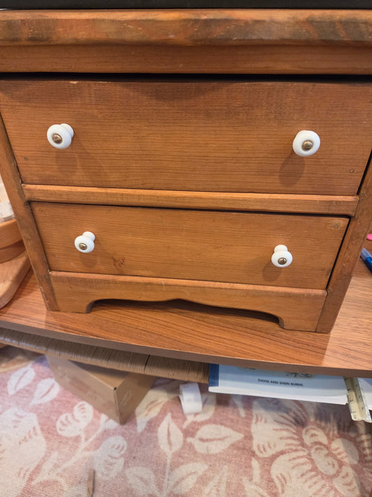 2 drawer chest
