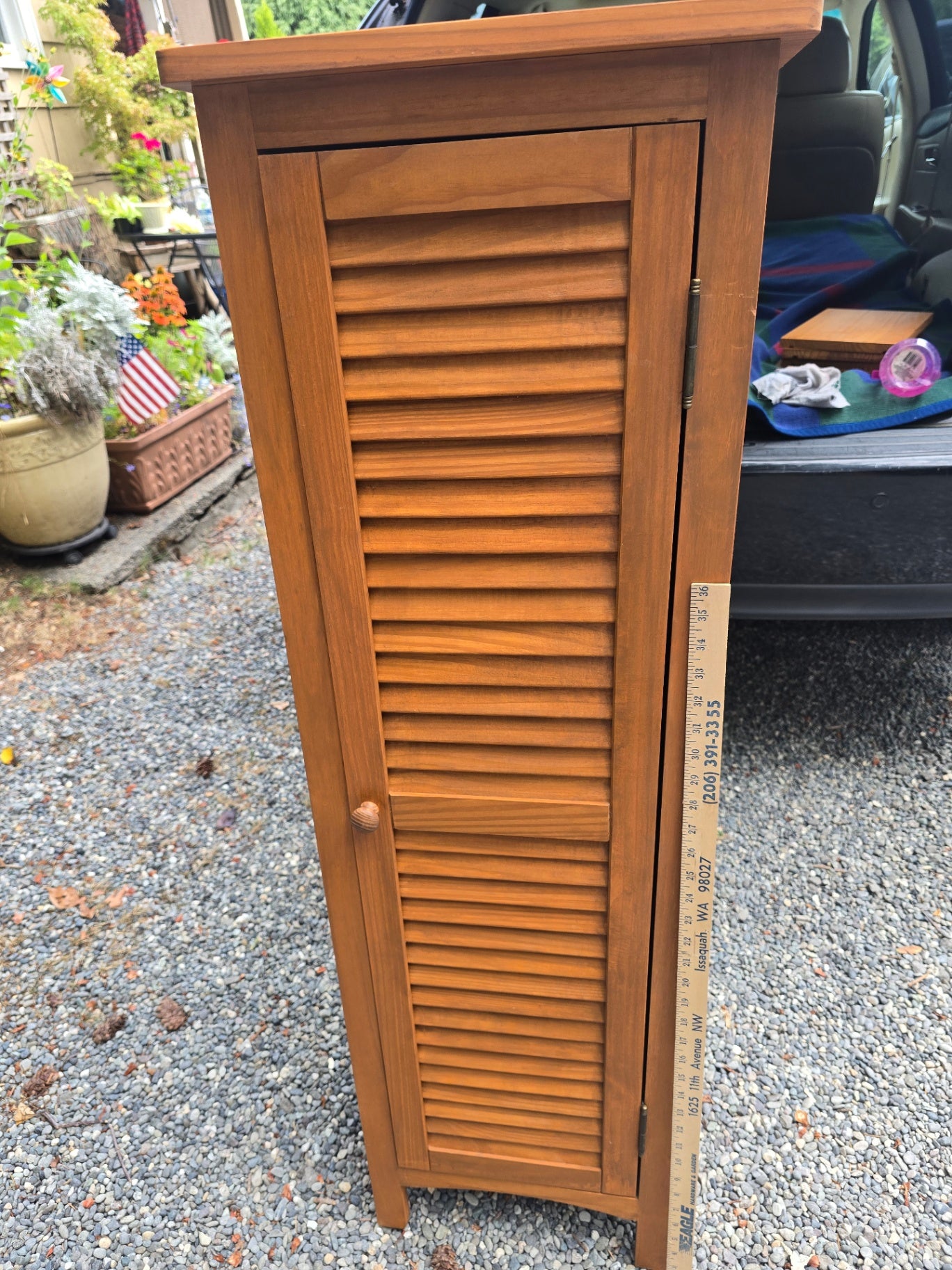 Wood cabinet