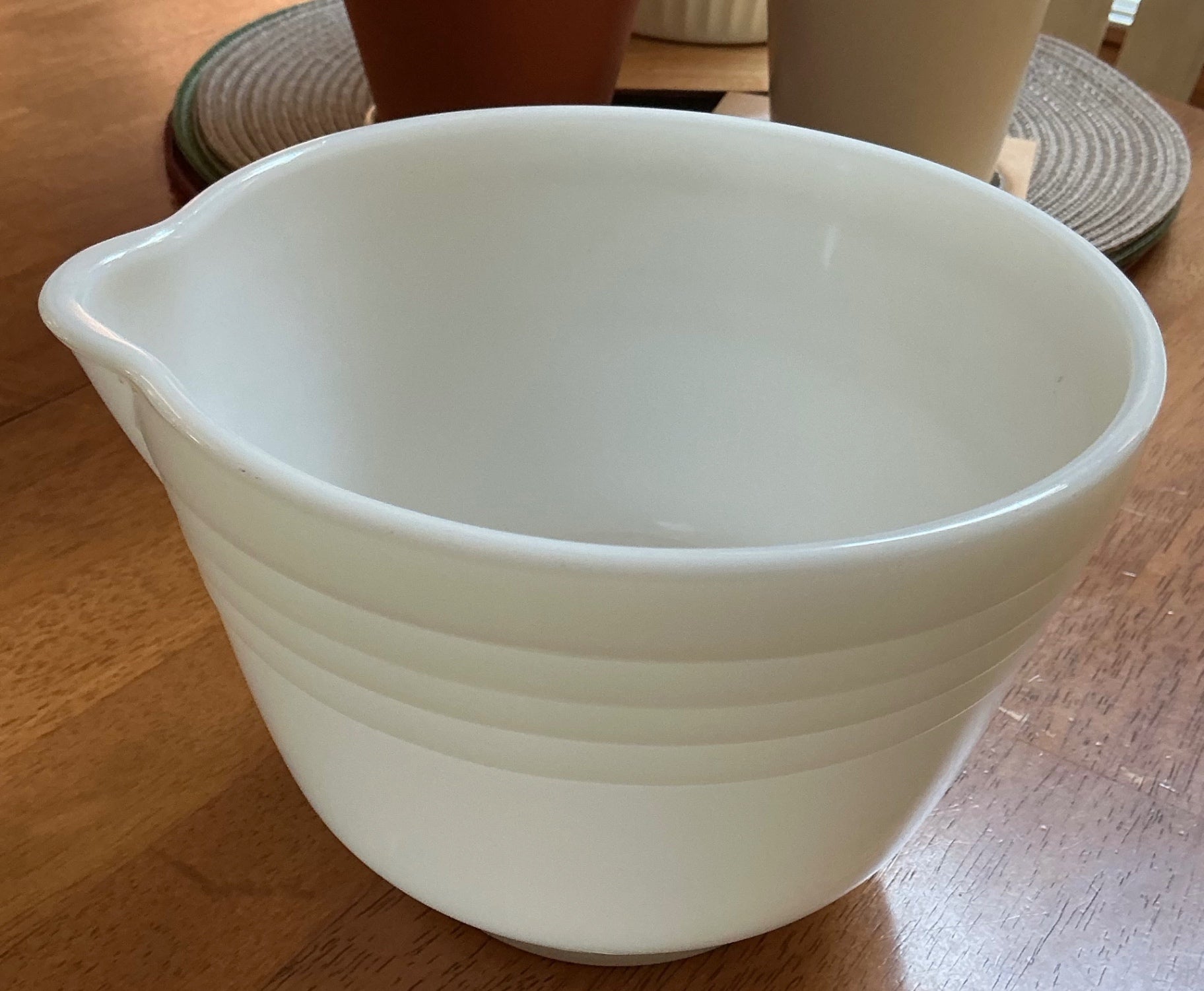 VTG. MILK GLASS BOWL