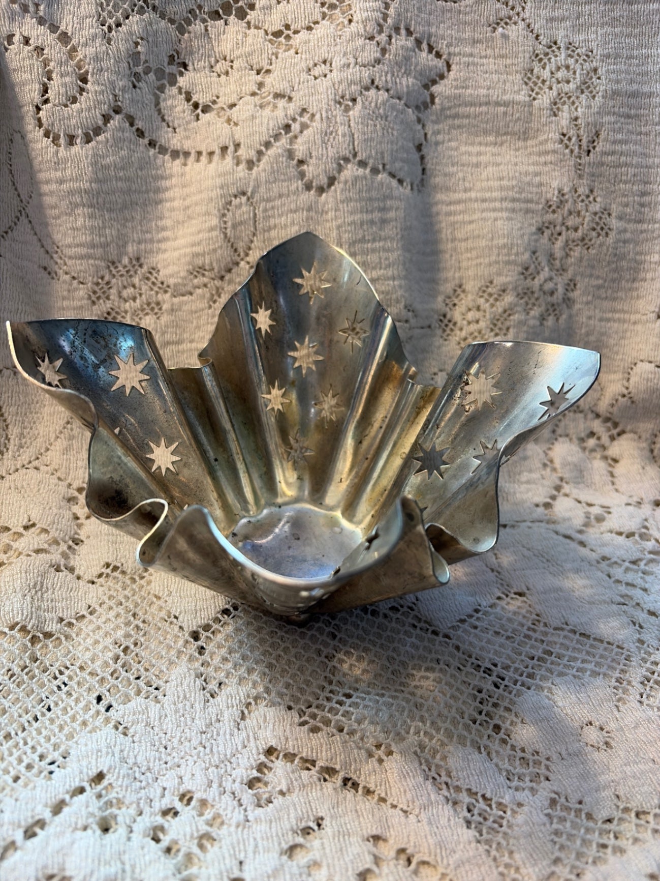 Handkerchief votive candle holder