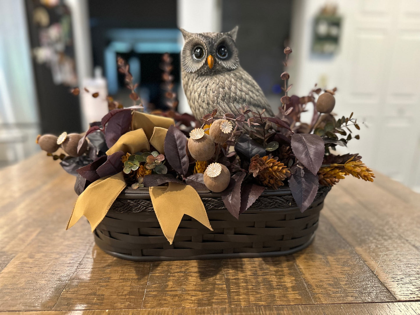Large centerpiece with owl