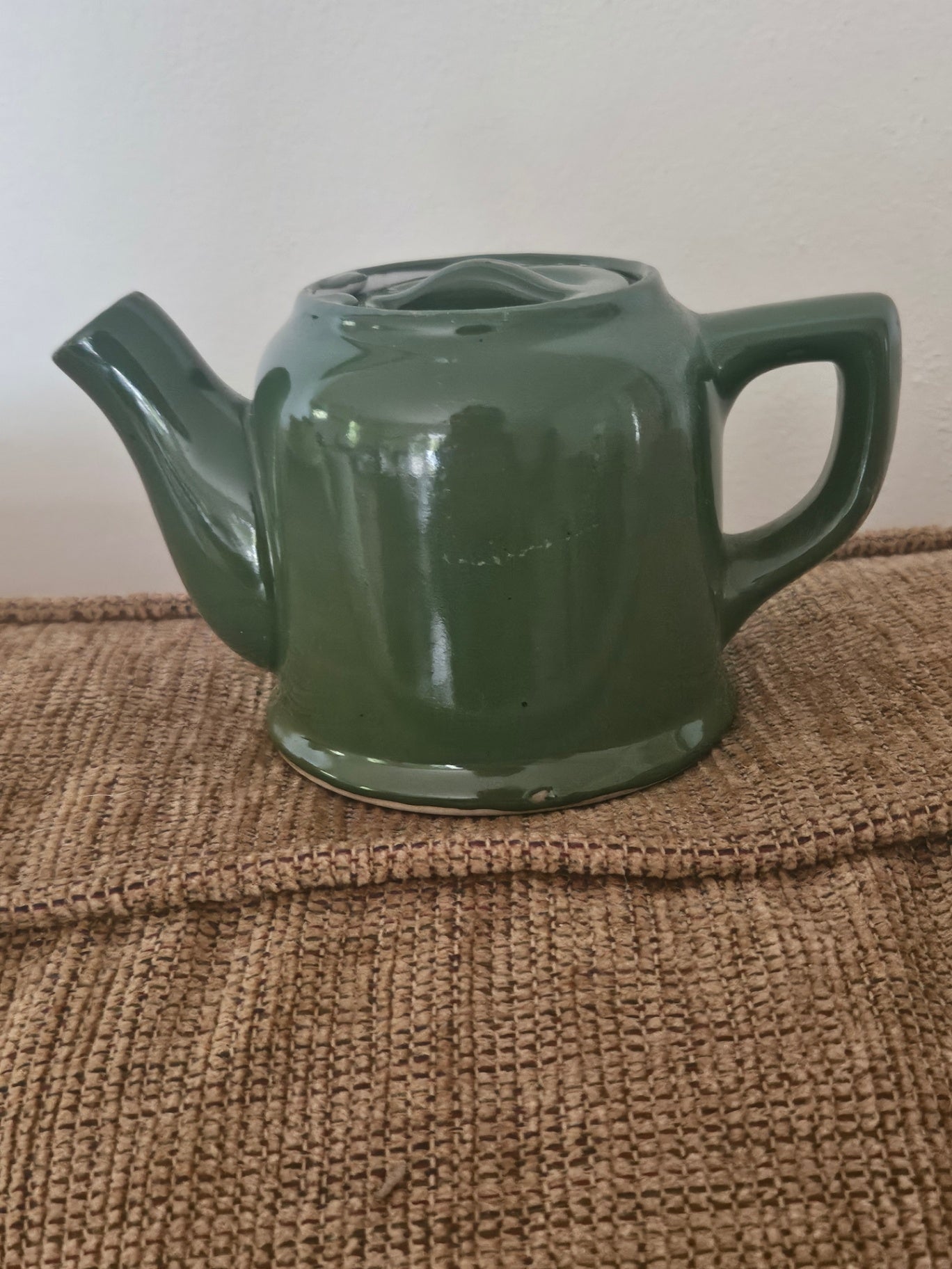 Vintage teapot dark green indiv sz Japan