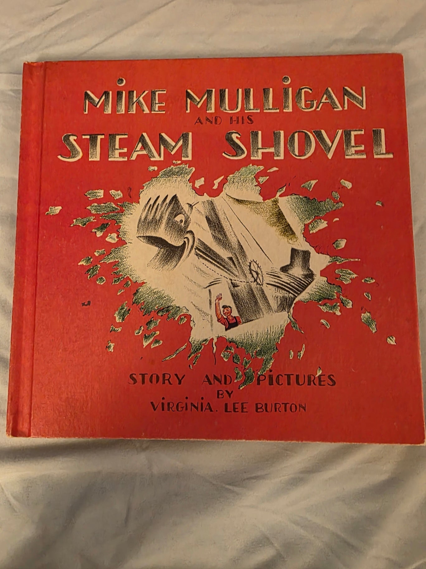 MIKE MULLIGAN AND HIS STEAM SHOVEL.