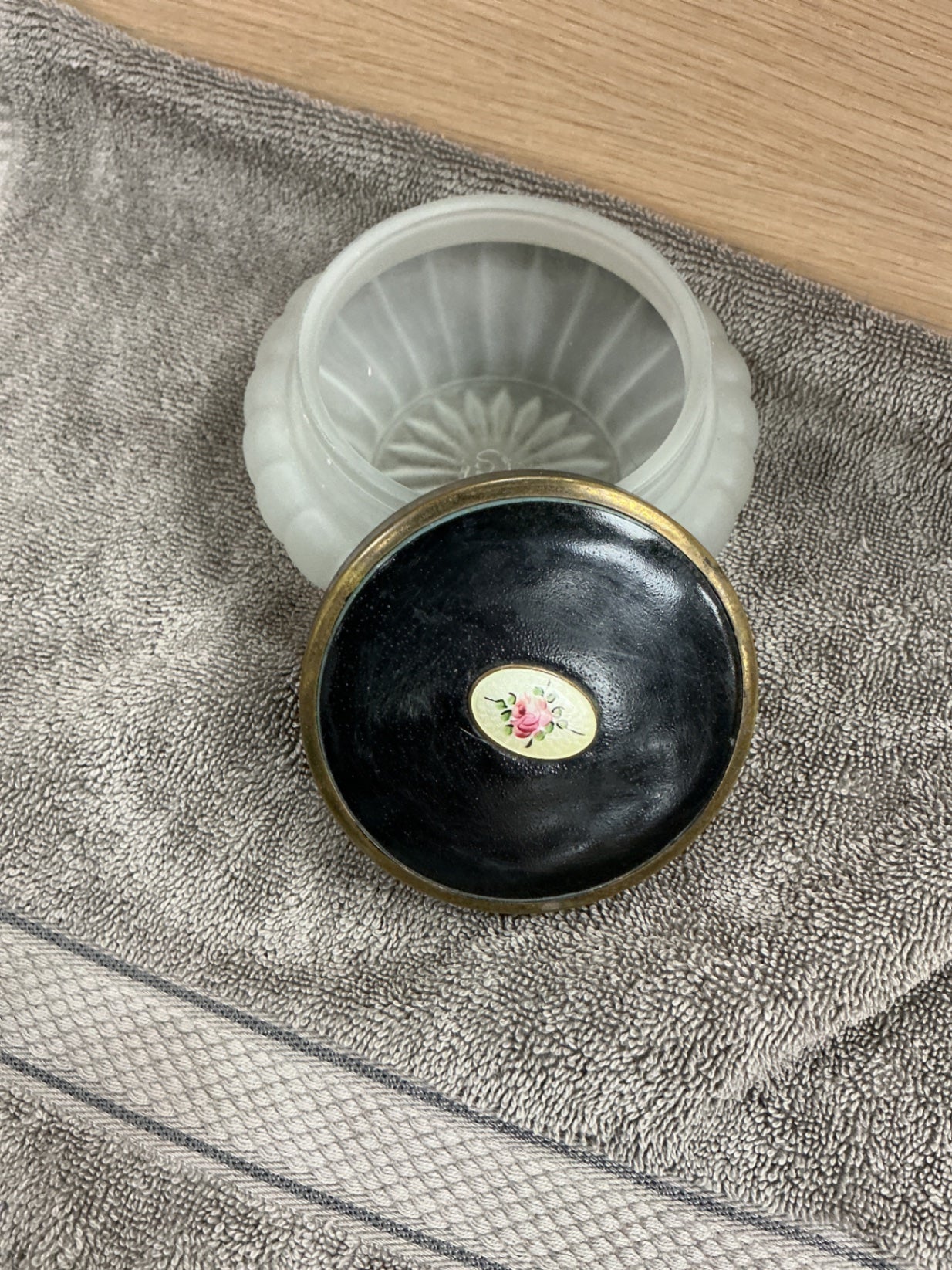 Jewelry box