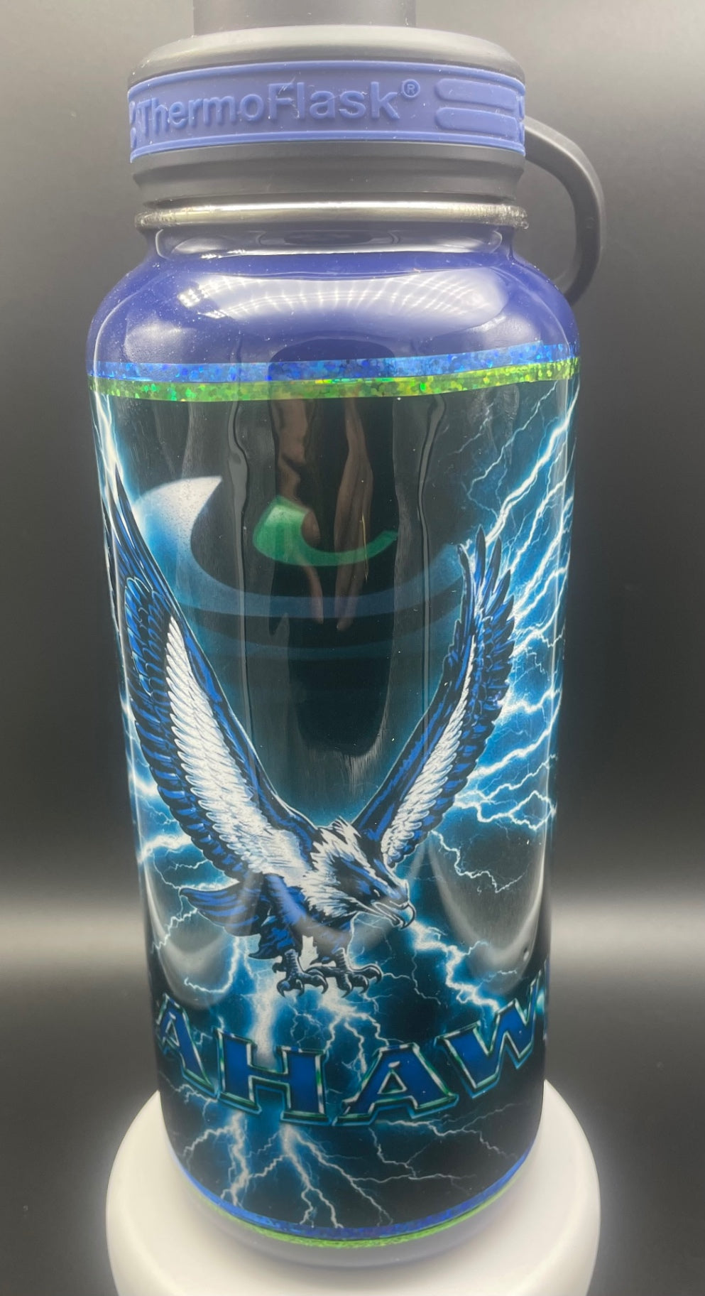 32oz Sea Hawks water bottle 
