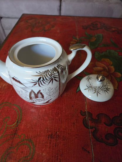 Hand painted Kutani teapot