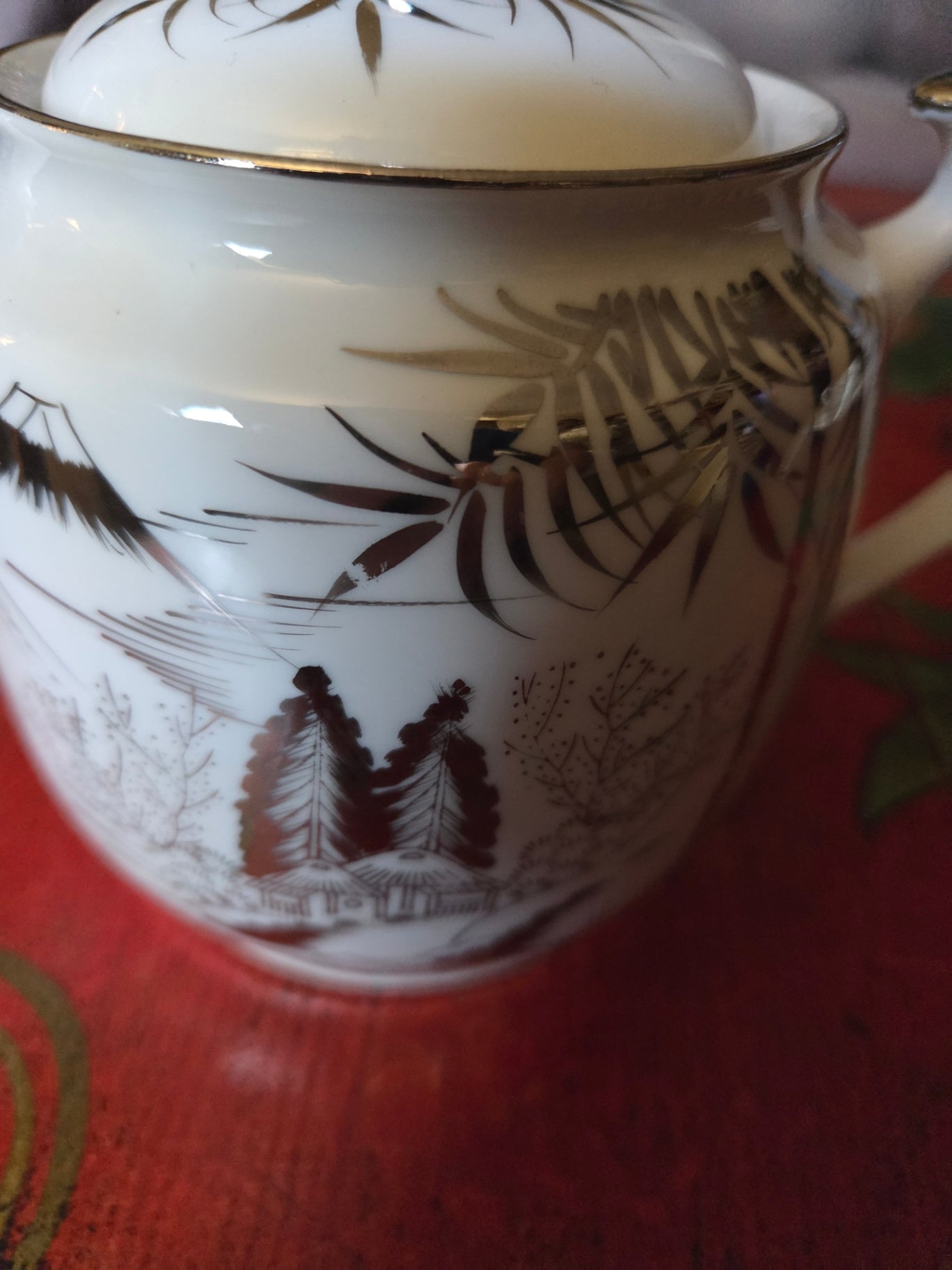 Hand painted Kutani teapot