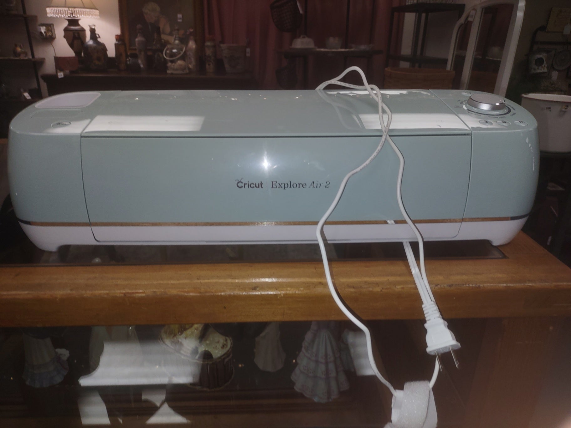 Cricket cutting machine 