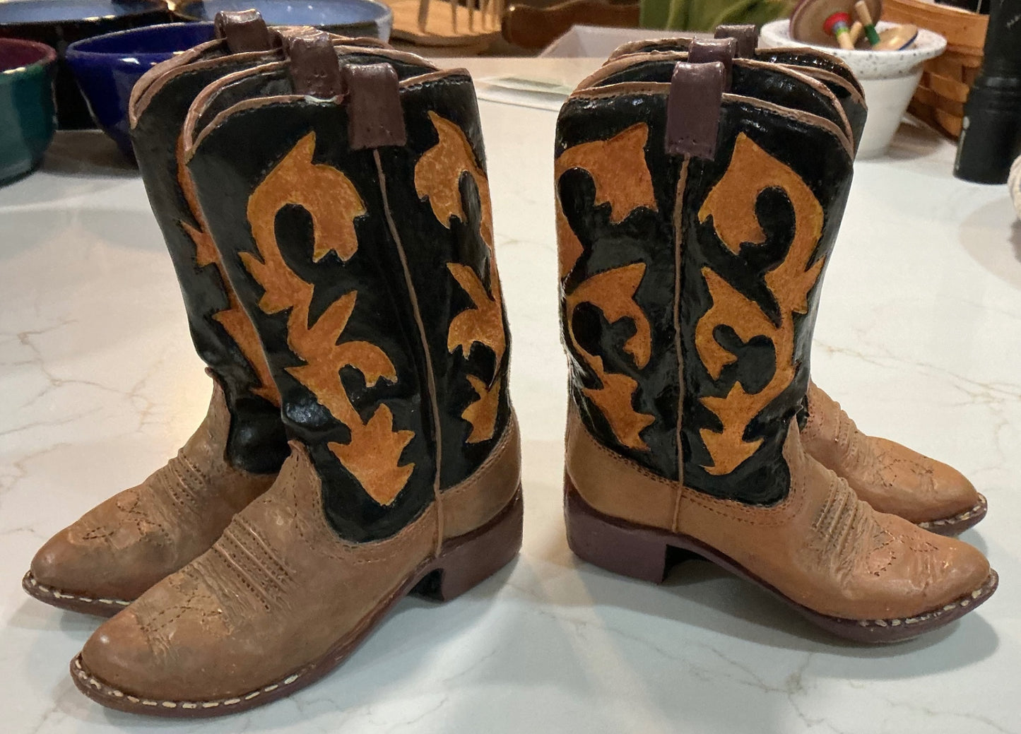 “HAPPY TRAILS” Bookends