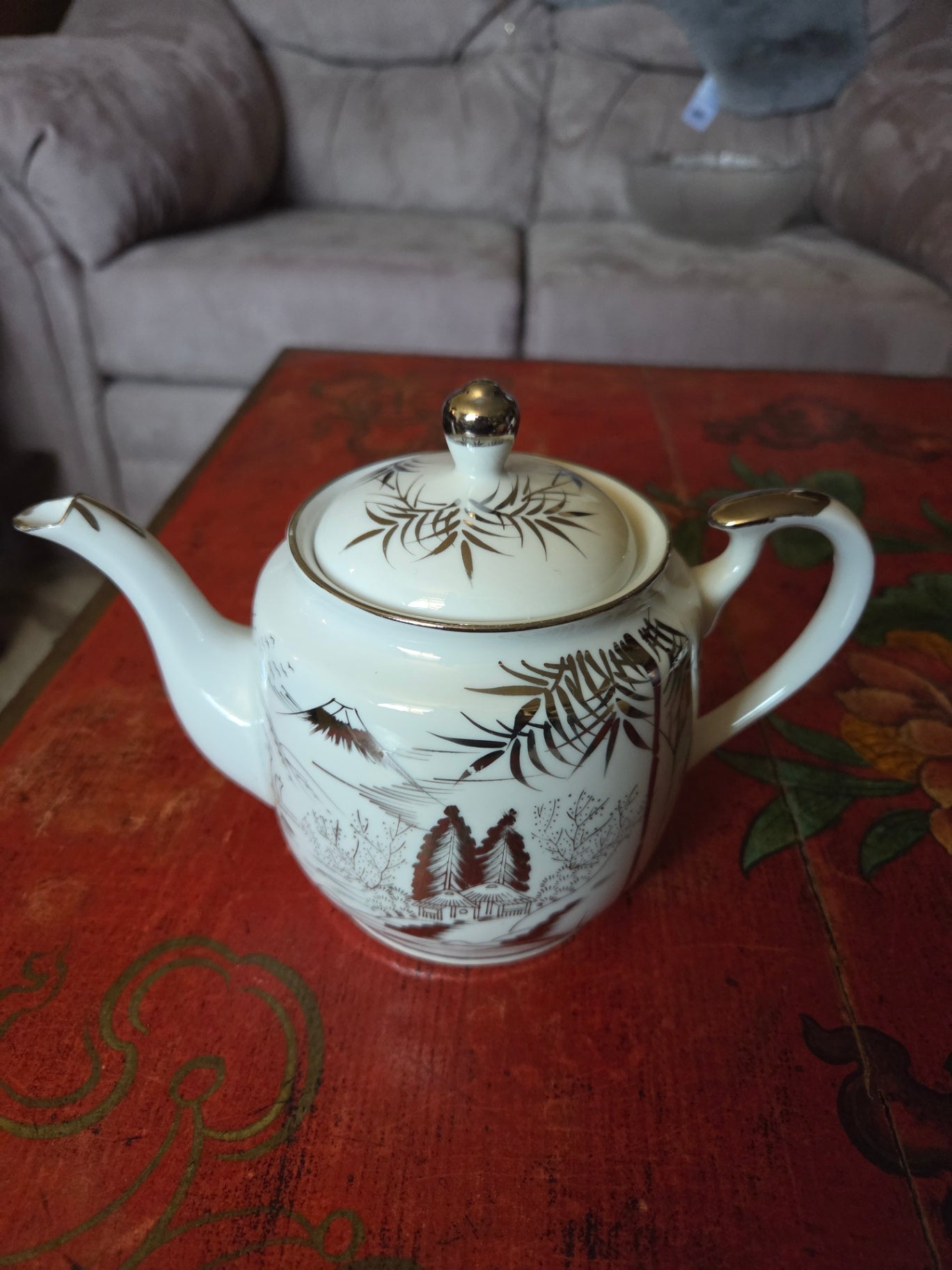 Hand painted Kutani teapot
