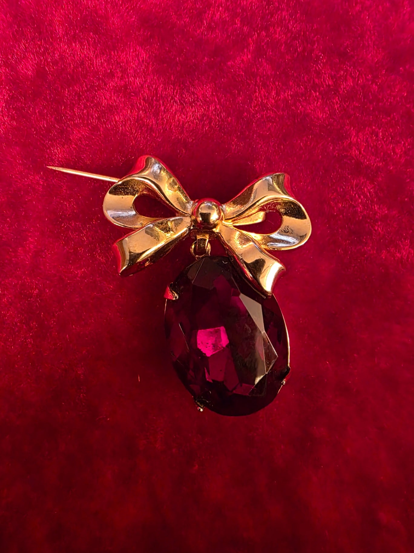CORD BOW CRYSTAL BROACH.... 1940's