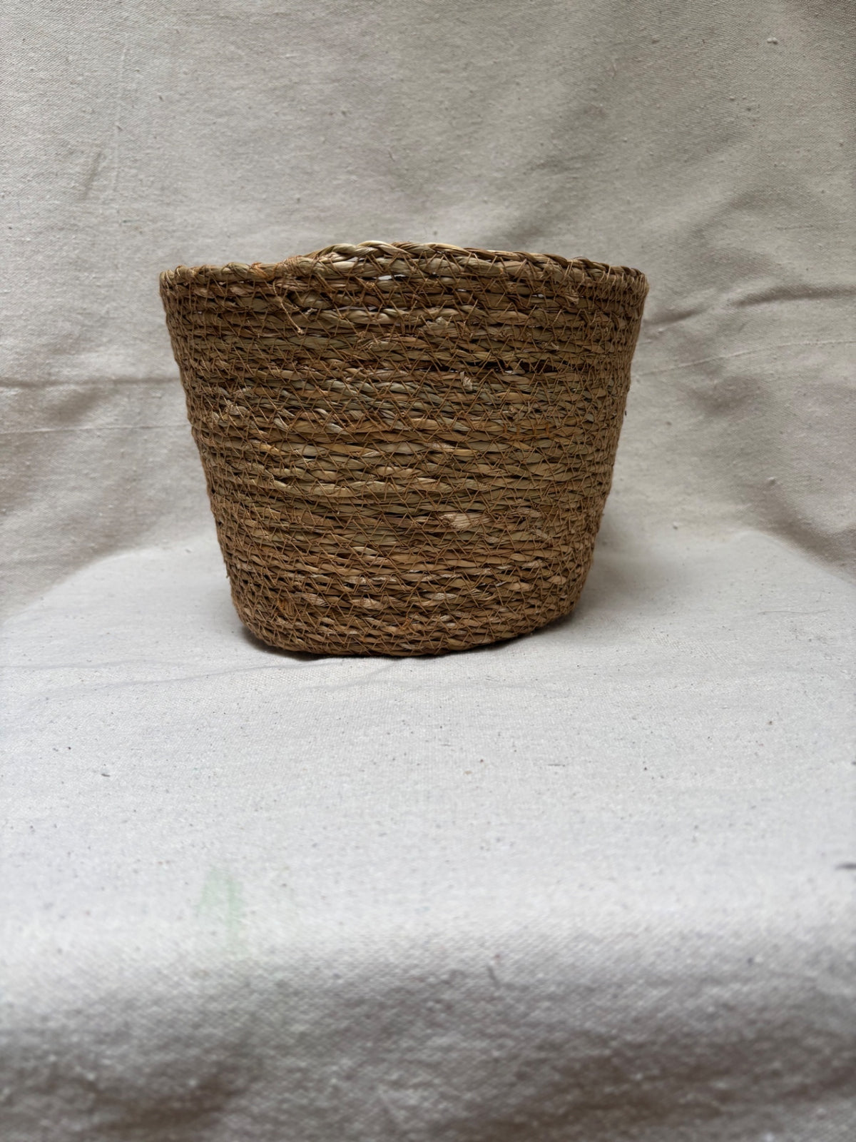 Wicker planter basket