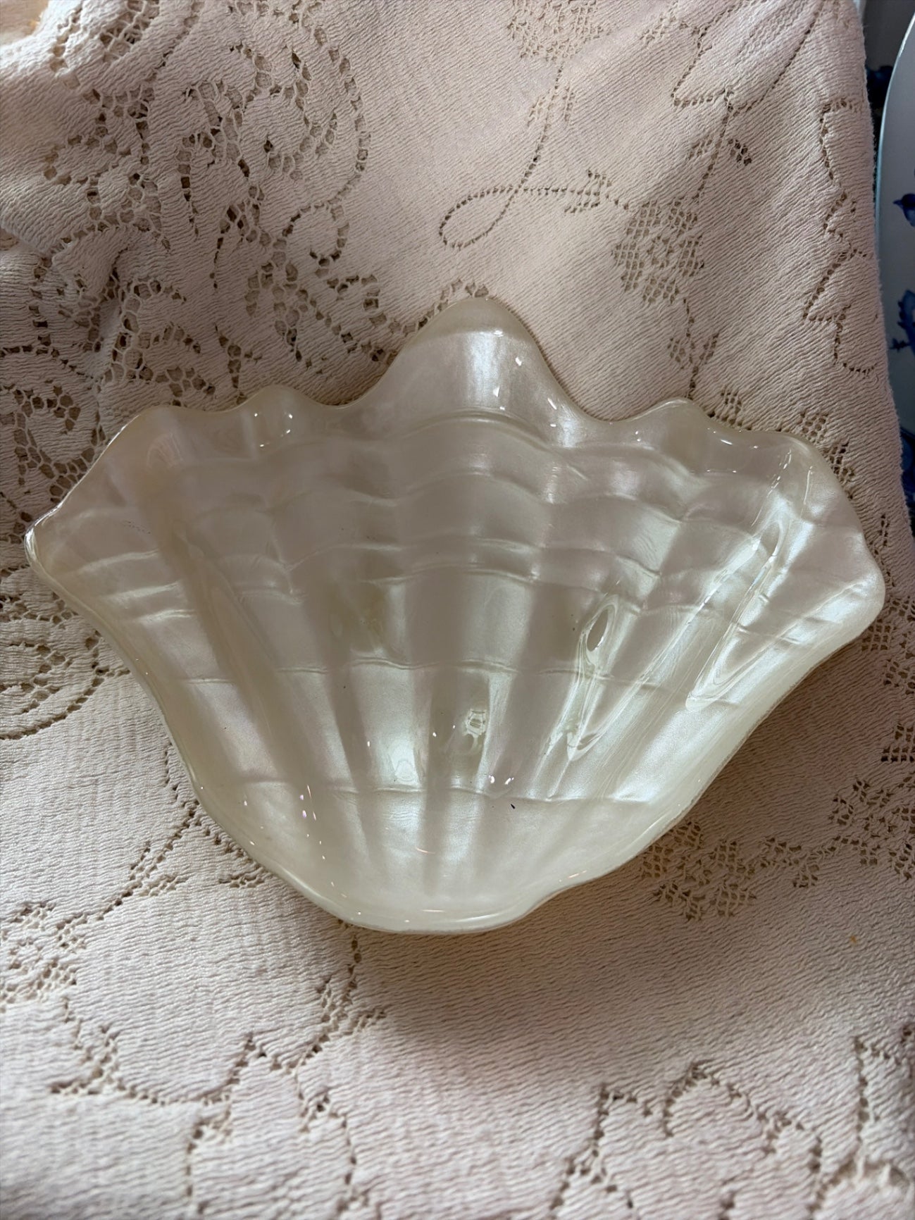 10” pearlescent glass shell design dish