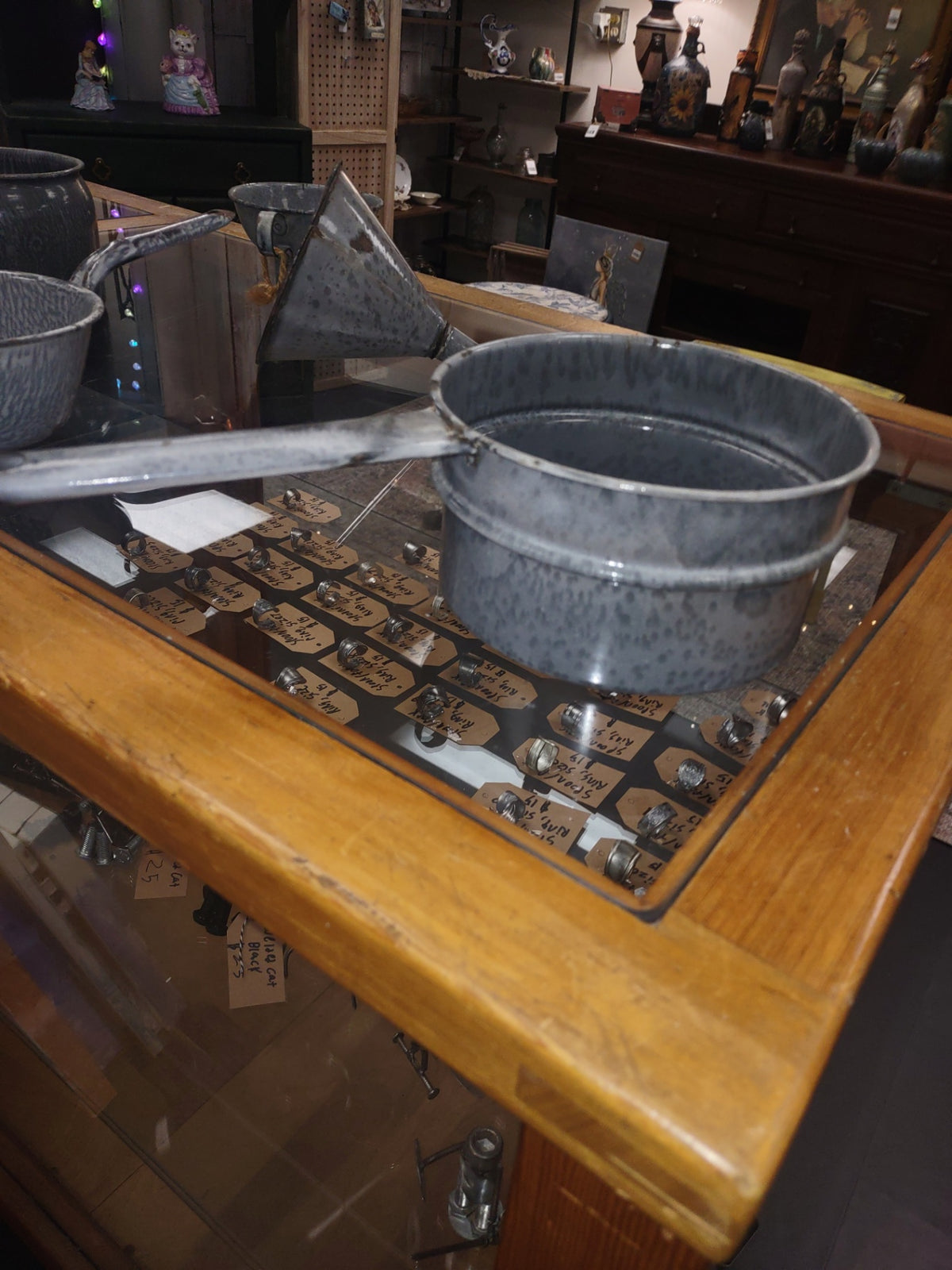 Enamel ware small gray pot