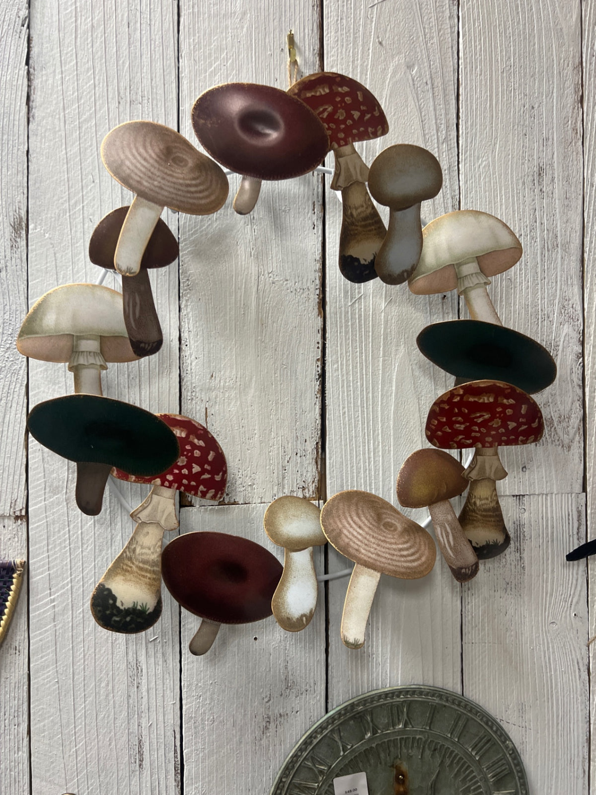 Mushroom metal wreatg