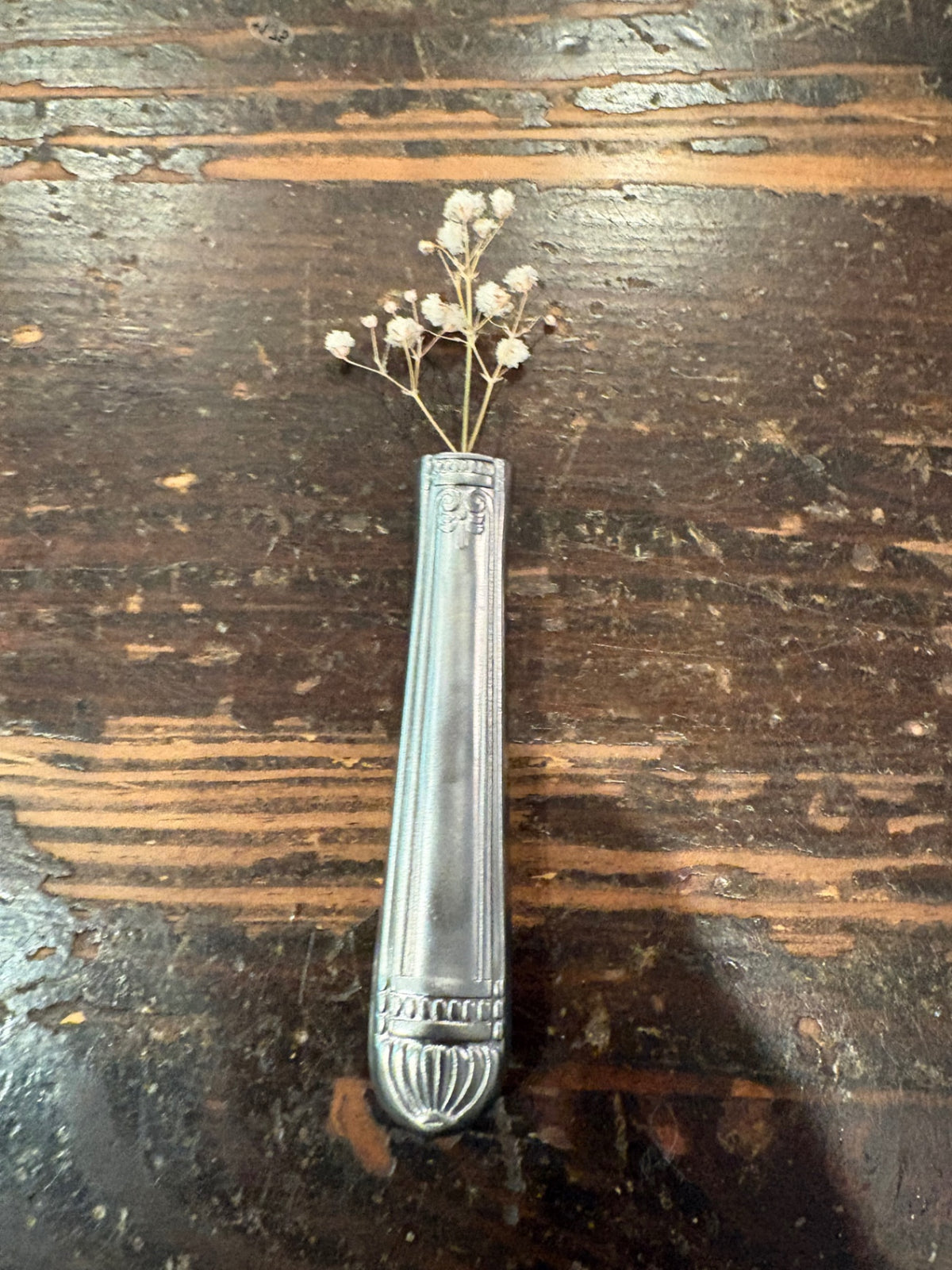 Magnetic vase
