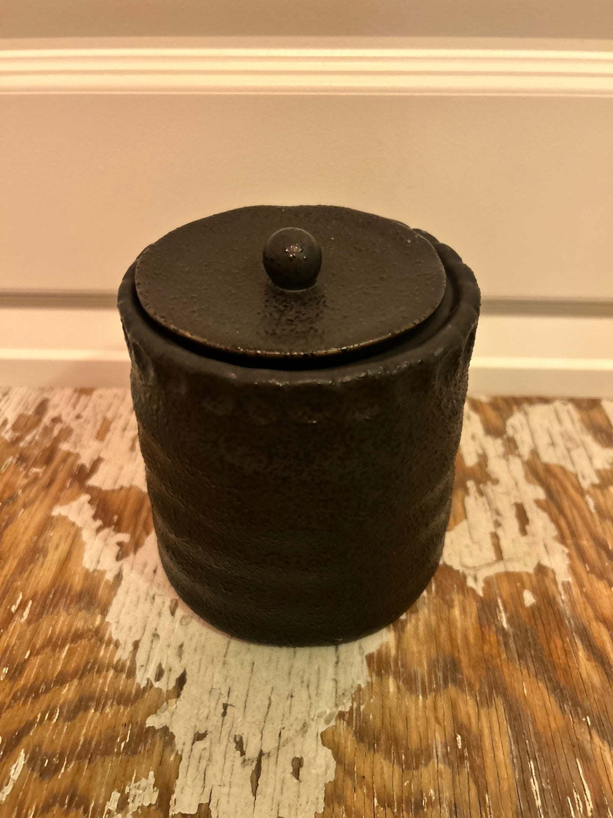 BLACK LIDDED BOX