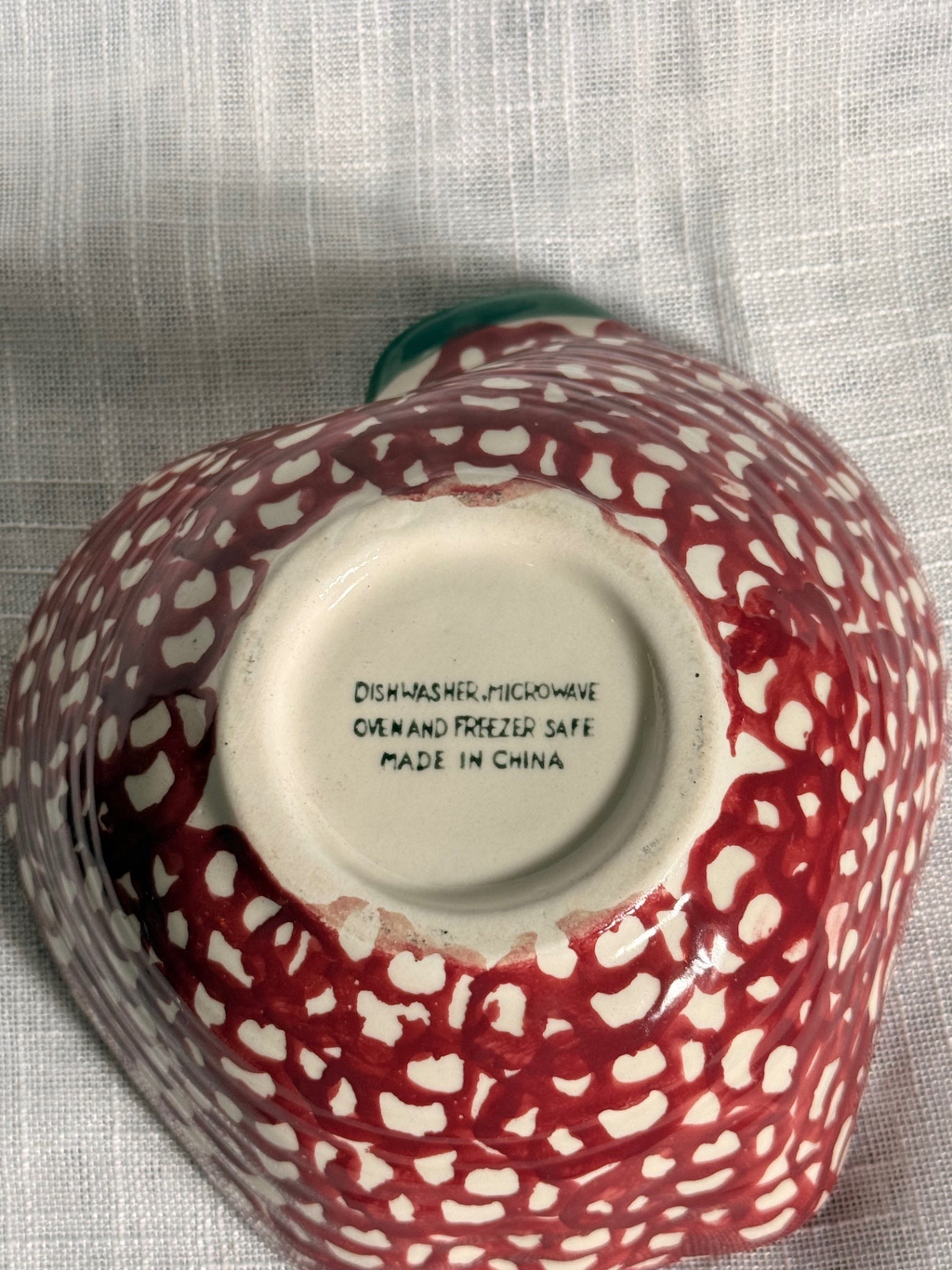 Set of 3 Ceramic Apple Shaped Nesting Bowls | Red Spongeware Country Kitchen Decor