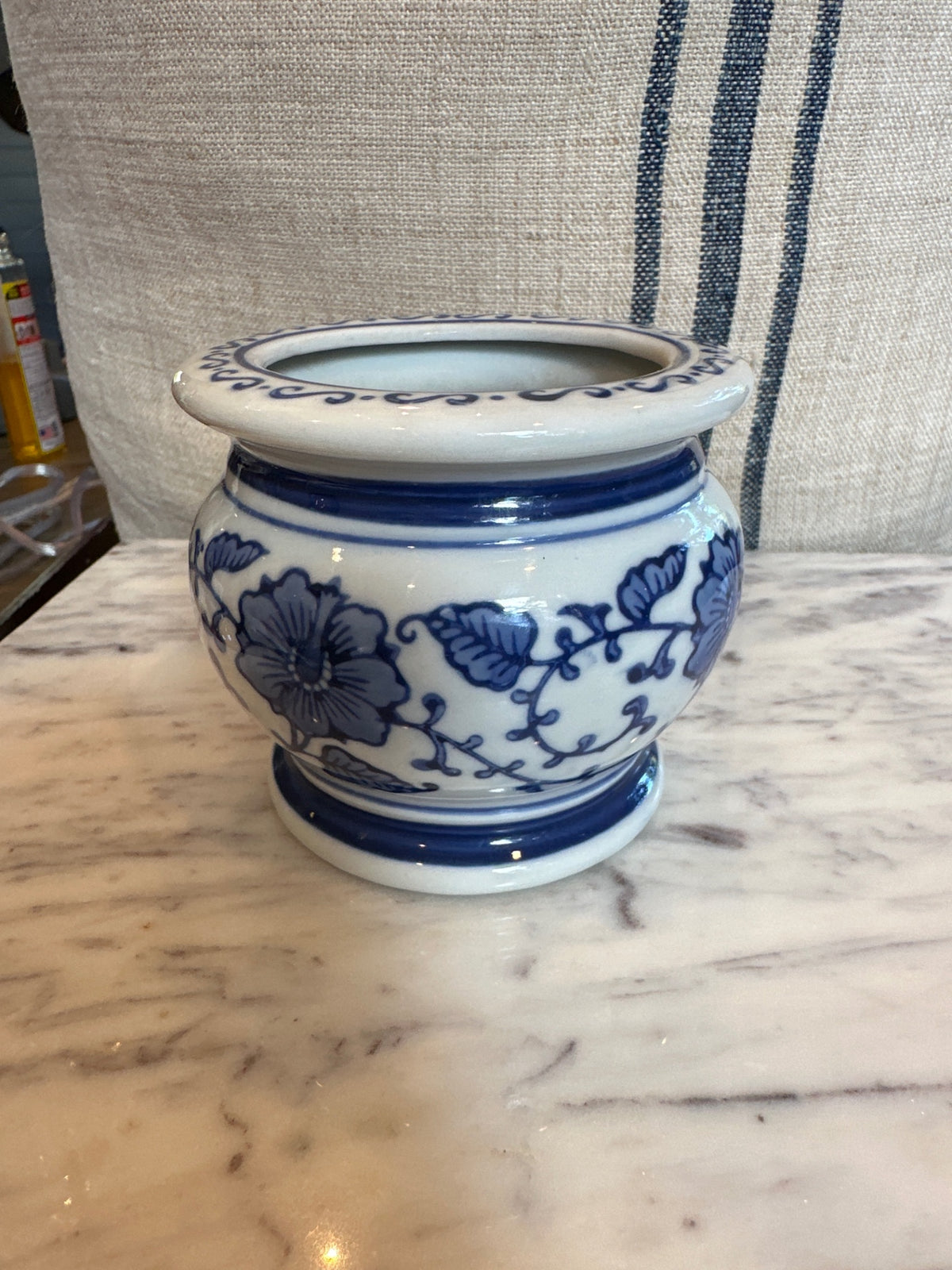 Small blue and white Chinoiserie planter