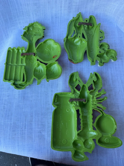Set of 3 Vintage 1975 HOMCO 3D Kitchen Wall Plaques | Retro Lobster & Vegetables Decor