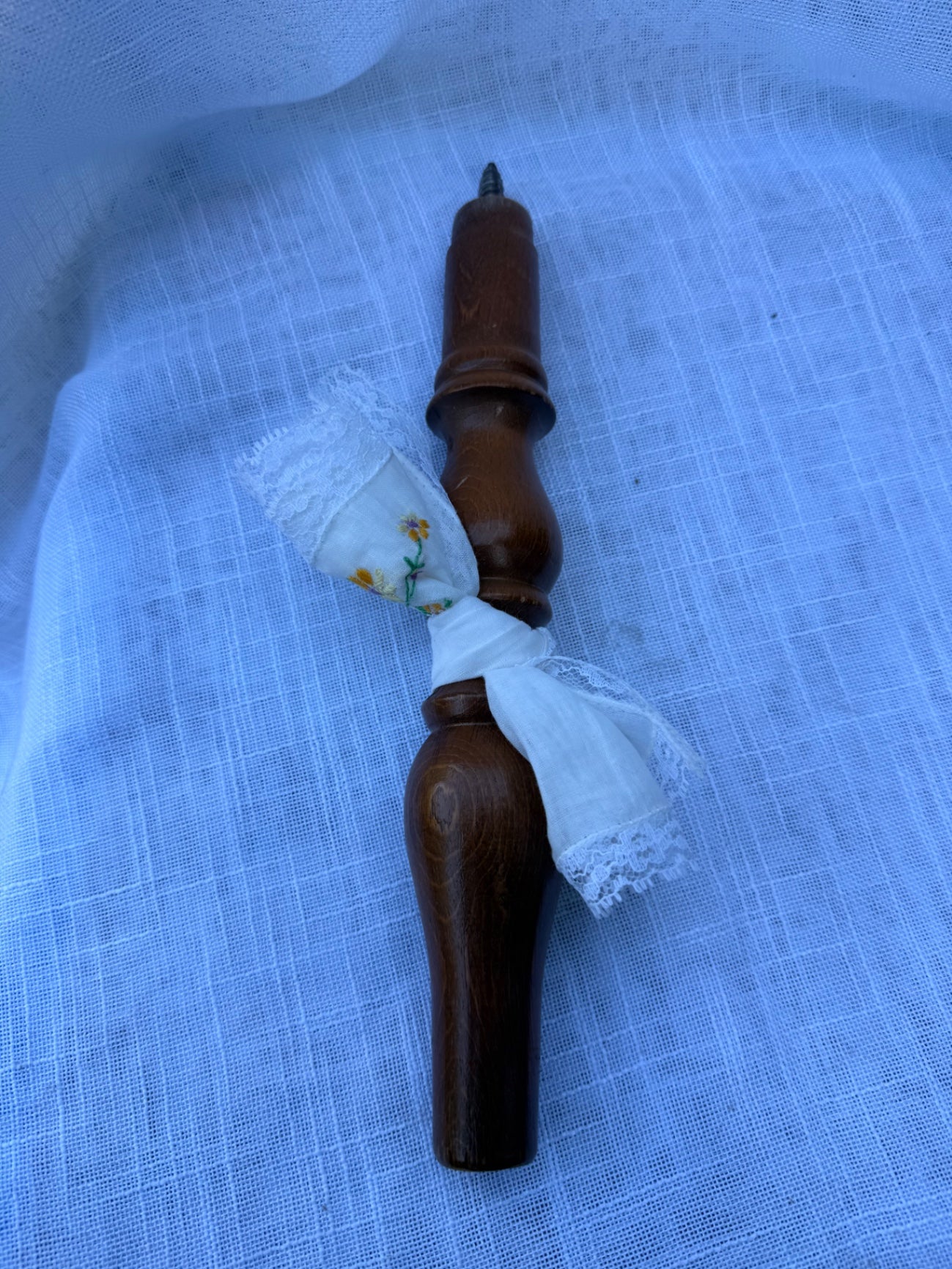 Vintage Turned Wood Furniture Spindle | Farmhouse Salvage Decor w/ Vintage Lace Hanky