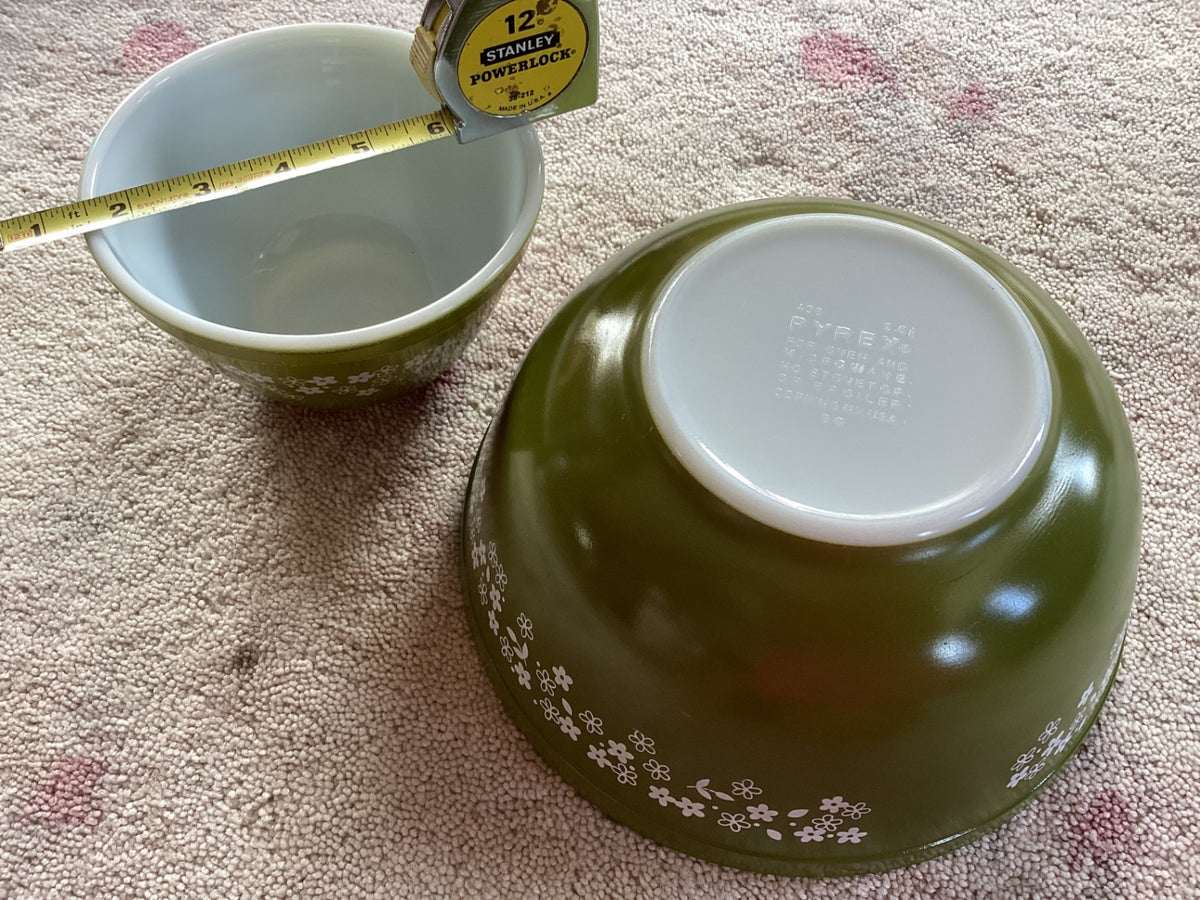 VTG PYREX SPRING BLOSSOM, NESTING BOWLS