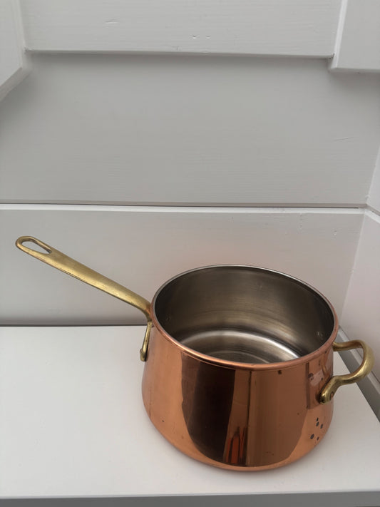 hammered-style copper saucepan 