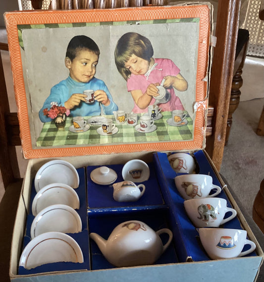 Child’s tea set