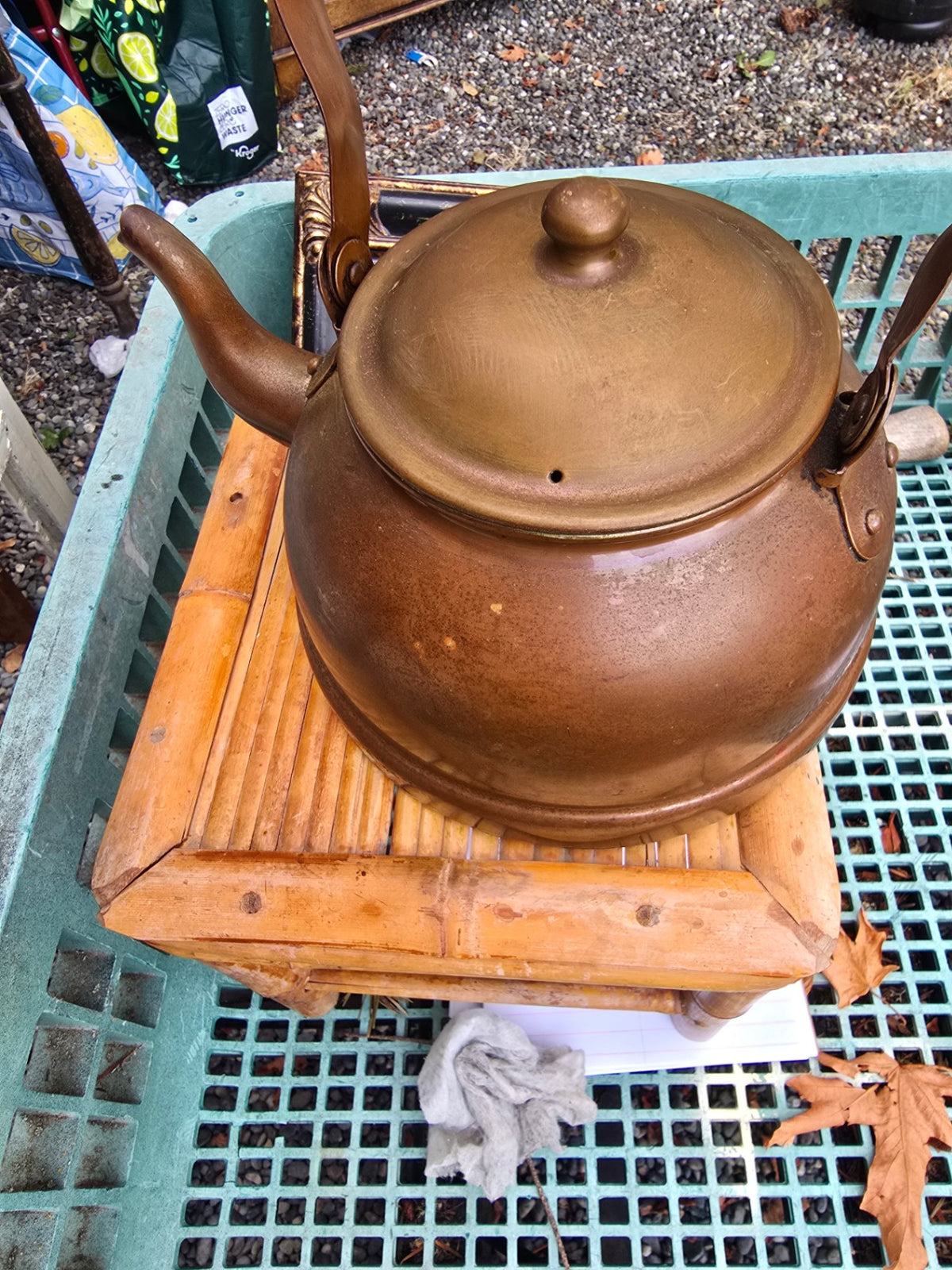 Tea kettle