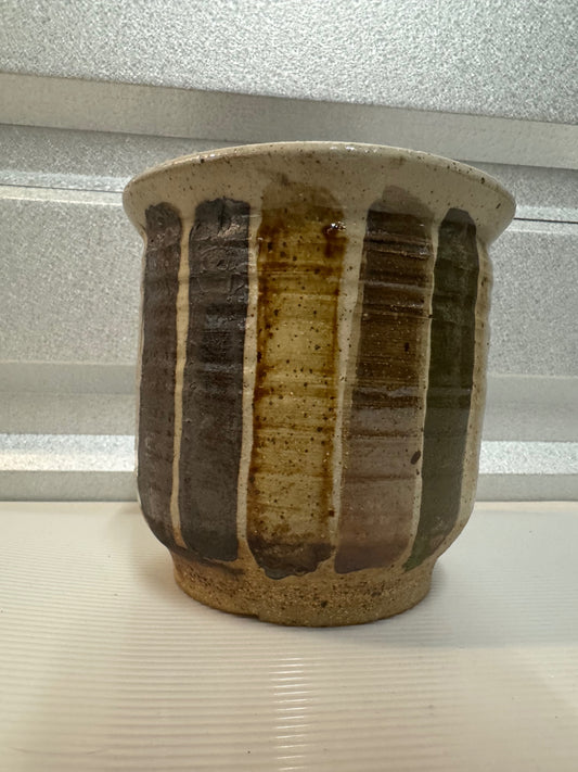 Signed pottery Paula Pugh