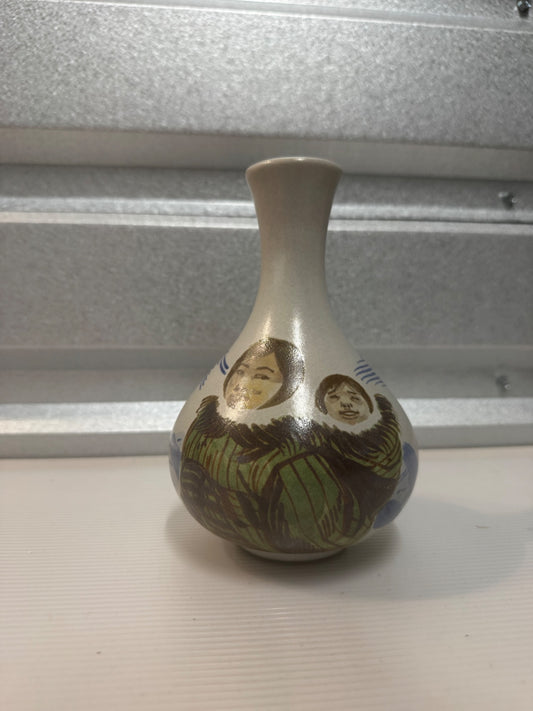 Eskimo pottery vase