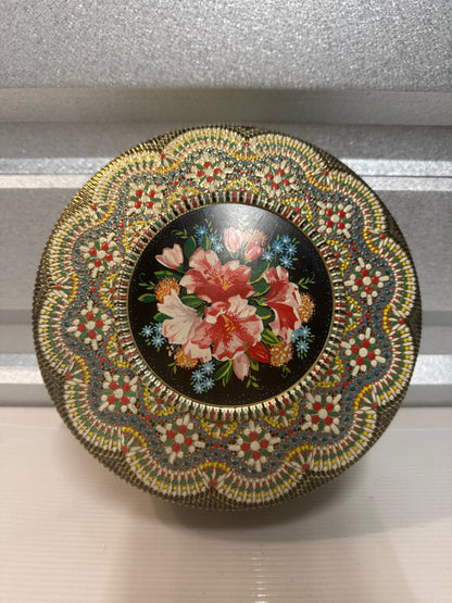 Vintage England, tin