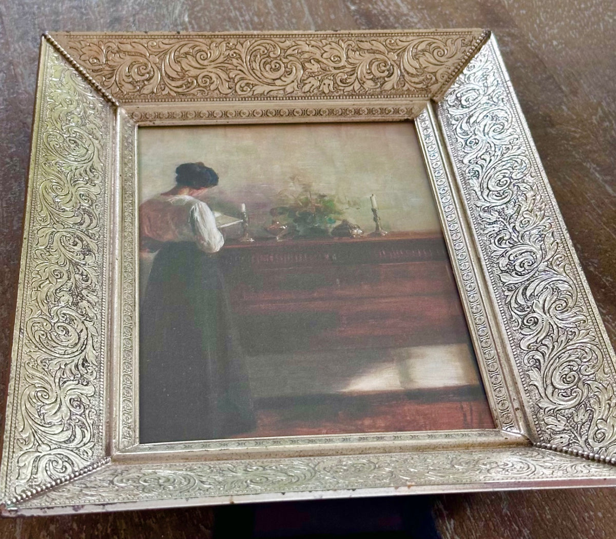 Vintage ornate Silver-tone frame