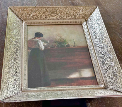 Vintage ornate Silver-tone frame