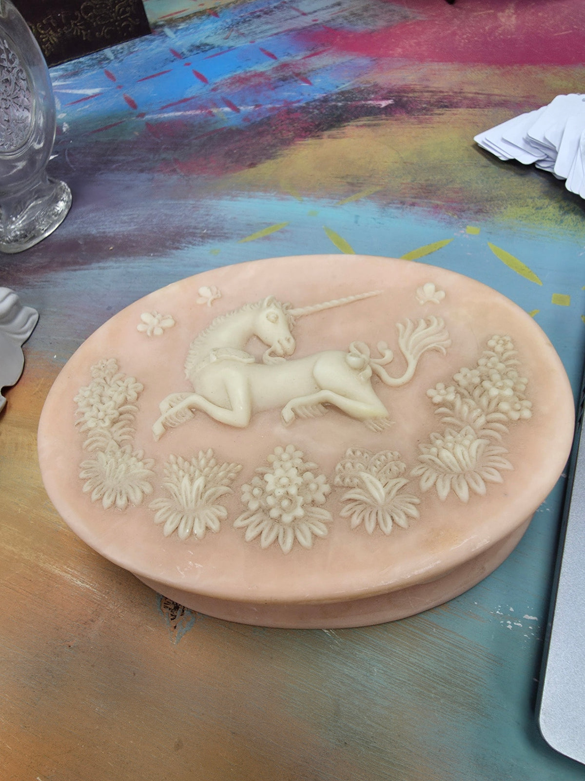 2U 1980 incolay soapstone oval box